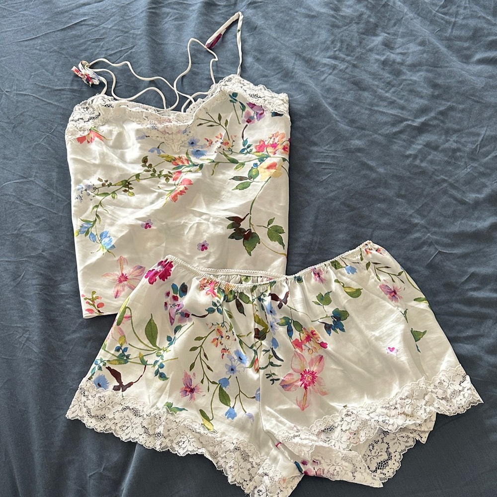 Size small